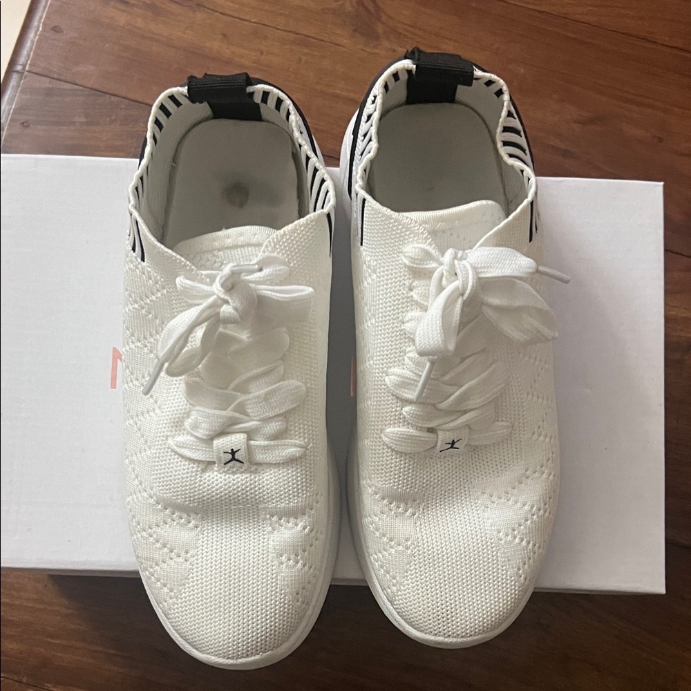 Danskin Stylish White Women’s Sneakers